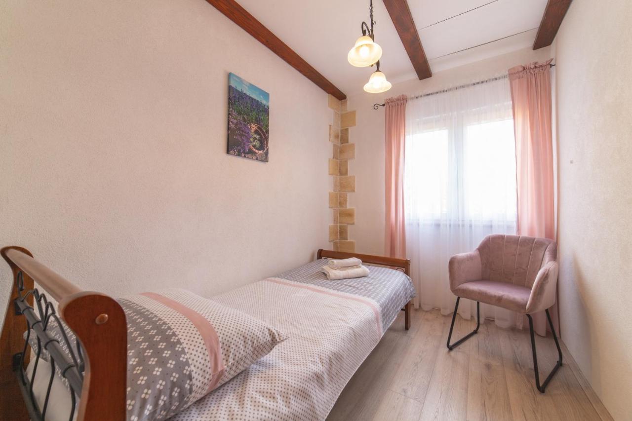 Holiday Home Sego With Private Pool Veliki Brocanac Exterior foto